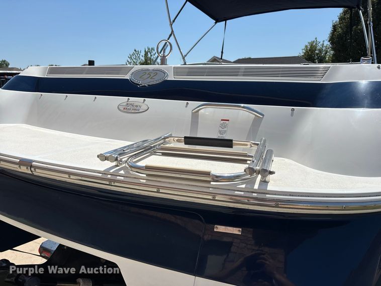image for item FG0620 1997 Cobalt 252 boat