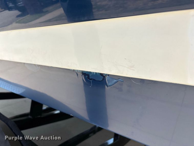 image for item FG0620 1997 Cobalt 252 boat