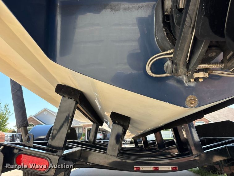 image for item FG0620 1997 Cobalt 252 boat