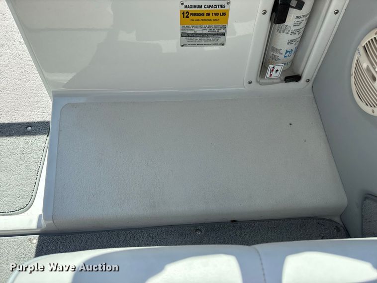 image for item FG0620 1997 Cobalt 252 boat