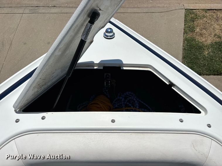 image for item FG0620 1997 Cobalt 252 boat