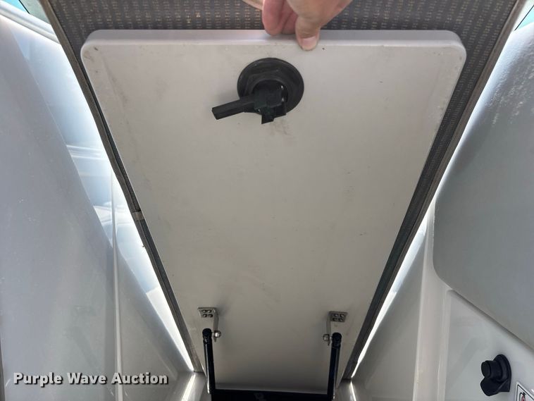 image for item FG0620 1997 Cobalt 252 boat