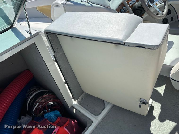 image for item FG0620 1997 Cobalt 252 boat