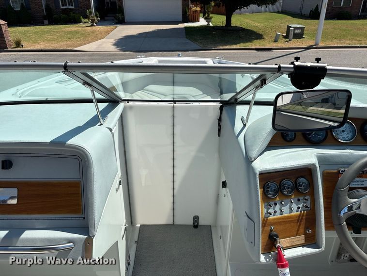 image for item FG0620 1997 Cobalt 252 boat
