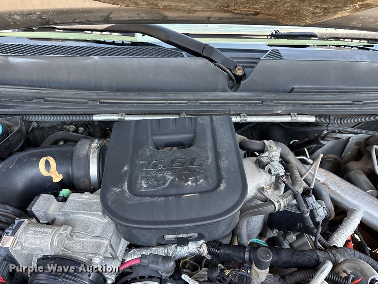 image for item FG0621 2013 GMC Sierra 3500 SLE Crew Cab flatbed pickup truck