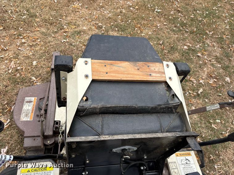 image for item FG0664 2000 Grasshopper 618 ZTR lawn mower