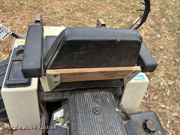 image for item FG0664 2000 Grasshopper 618 ZTR lawn mower