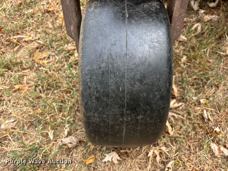 image for item FG0664 2000 Grasshopper 618 ZTR lawn mower