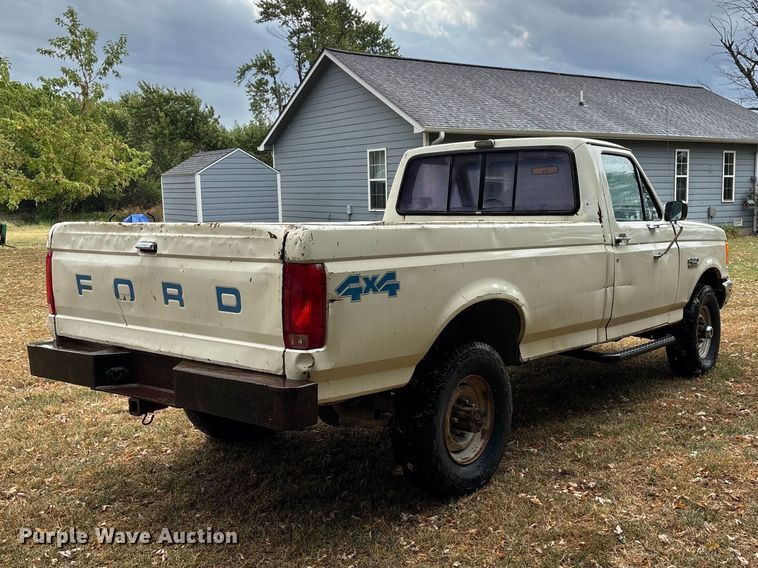 image for item FG0667 1991 Ford F250 Custom pickup truck