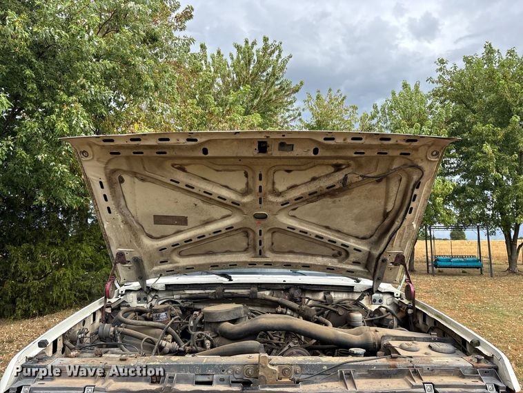 image for item FG0667 1991 Ford F250 Custom pickup truck