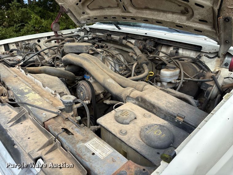 image for item FG0667 1991 Ford F250 Custom pickup truck