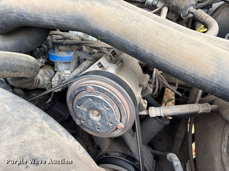 image for item FG0667 1991 Ford F250 Custom pickup truck