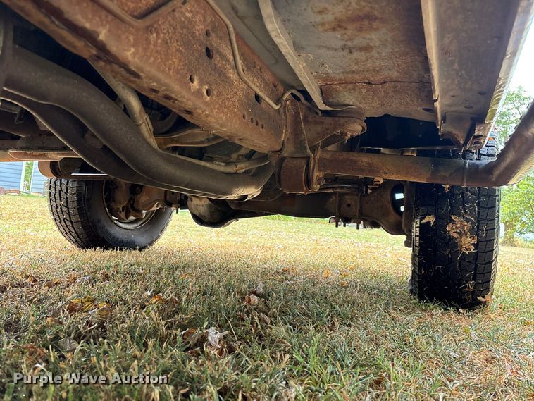 image for item FG0667 1991 Ford F250 Custom pickup truck