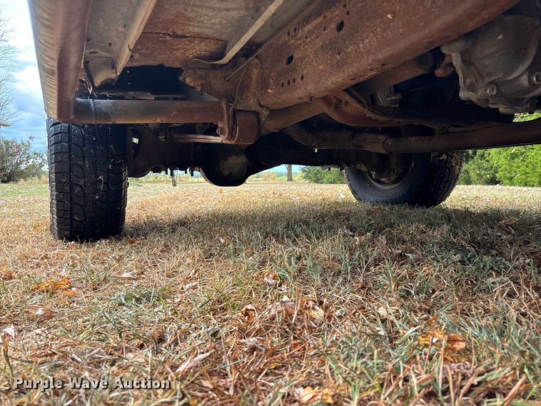 image for item FG0667 1991 Ford F250 Custom pickup truck