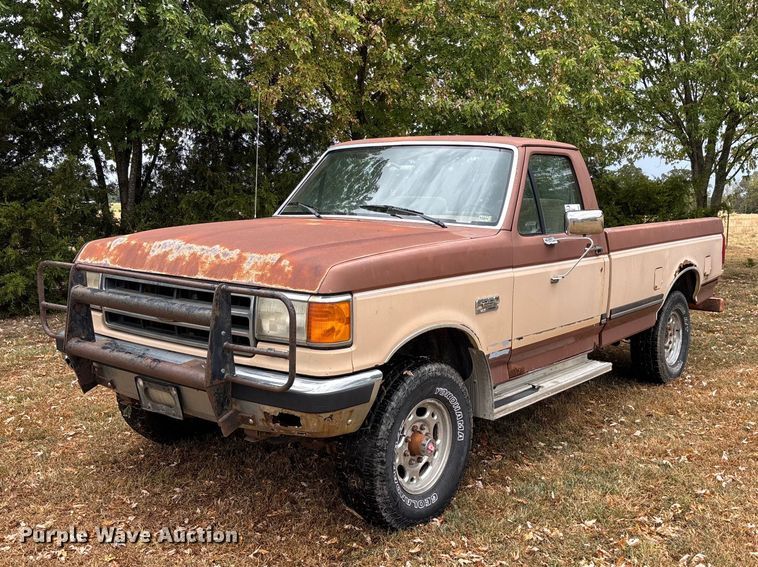 1990 Ford F250 pickup truck