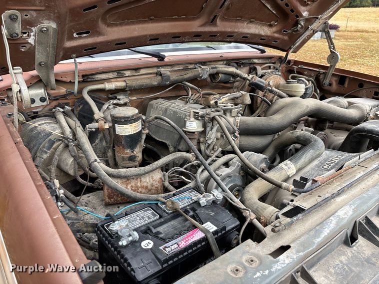 image for item FG0668 1990 Ford F250 pickup truck