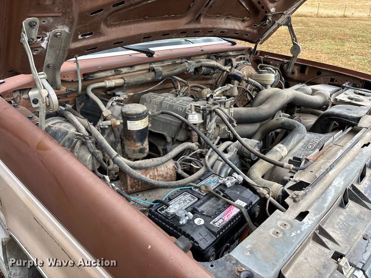 image for item FG0668 1990 Ford F250 pickup truck