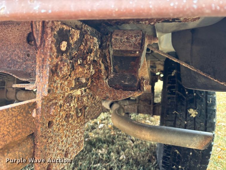 image for item FG0668 1990 Ford F250 pickup truck