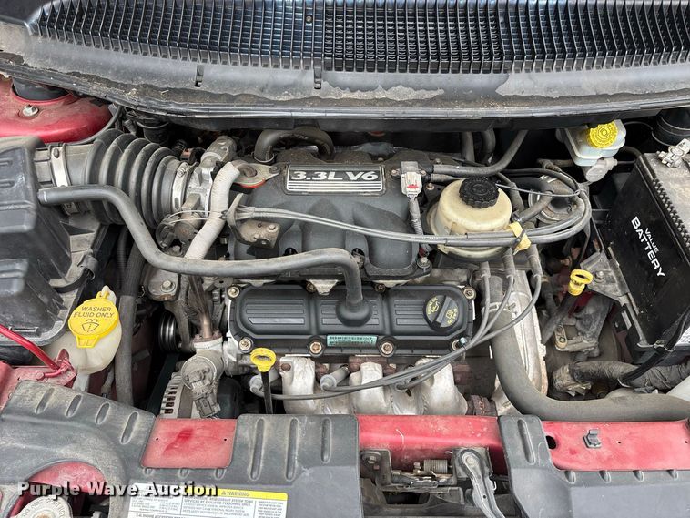 image for item FG0669 2006 Chrysler Town & Country LX van