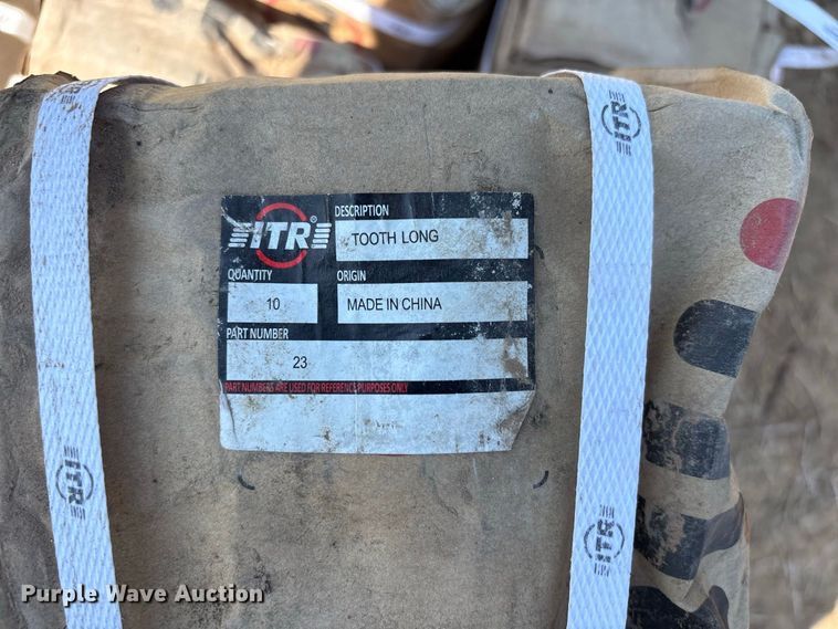 image for item FI0382 Approximately 250 ITR bucket teeth 