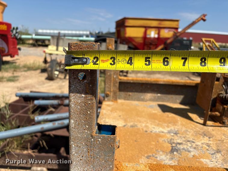 image for item FI0386 Genie scissor lift