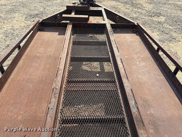 image for item FI0388 1998 Belsche T-18 equipment trailer