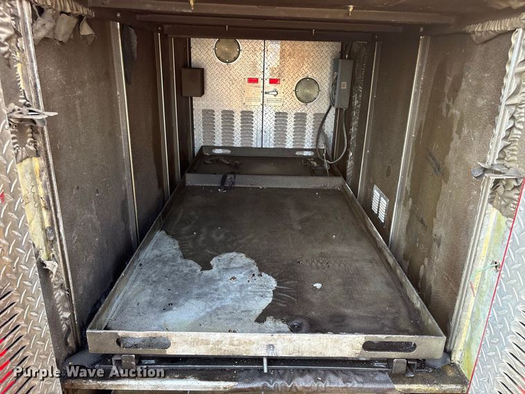 image for item FI0396 Utility bed