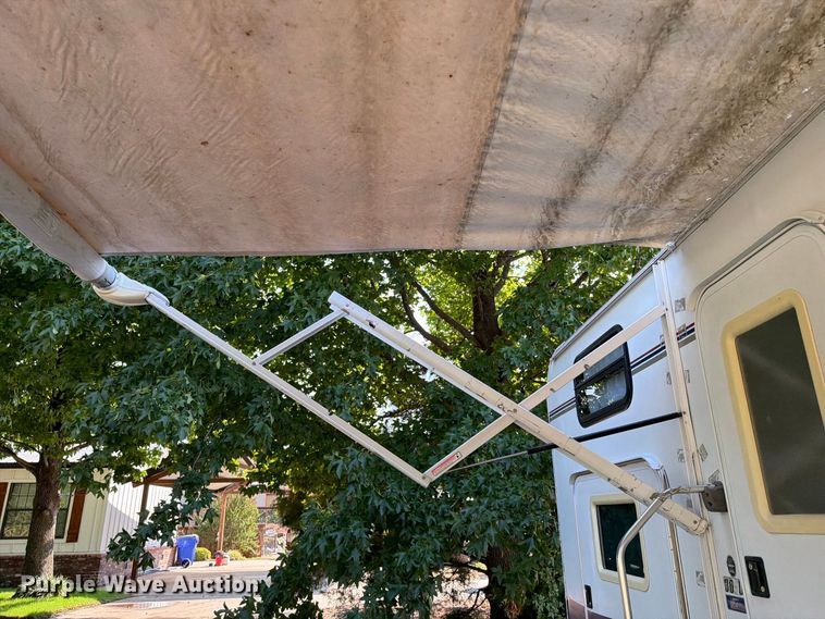 image for item FI0401 2008 Jayco Jay Feather LGT camper