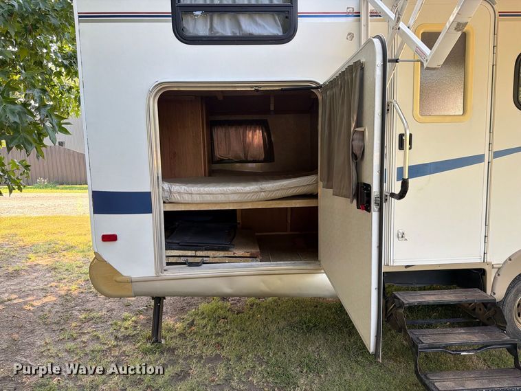 image for item FI0401 2008 Jayco Jay Feather LGT camper