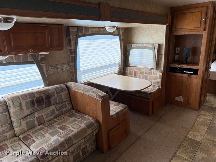 image for item FI0401 2008 Jayco Jay Feather LGT camper