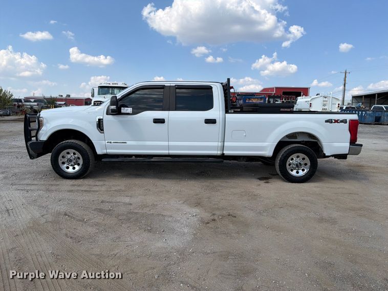 image for item FI0405 2019 Ford F250 Super Duty Crew Cab pickup truck