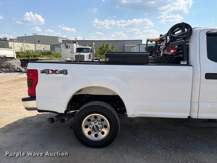 image for item FI0405 2019 Ford F250 Super Duty Crew Cab pickup truck