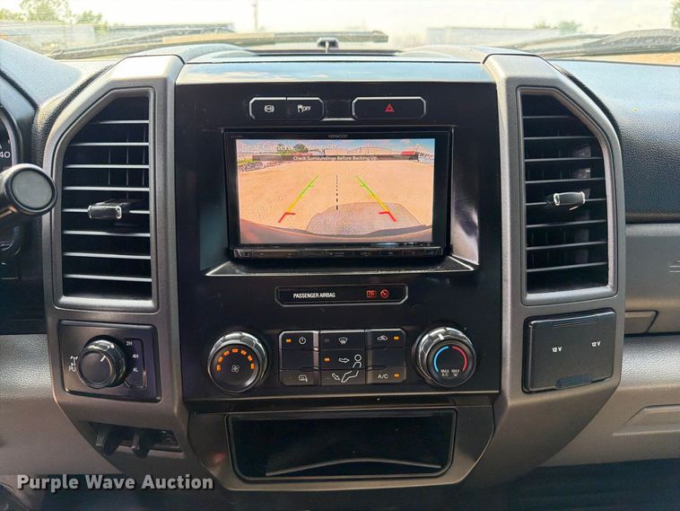 image for item FI0405 2019 Ford F250 Super Duty Crew Cab pickup truck