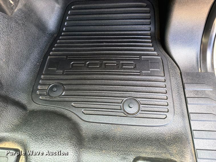 image for item FI0405 2019 Ford F250 Super Duty Crew Cab pickup truck