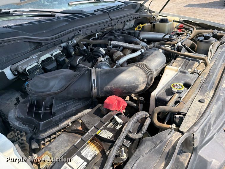 image for item FI0405 2019 Ford F250 Super Duty Crew Cab pickup truck