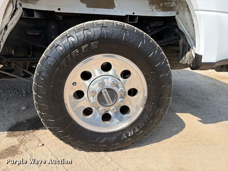 image for item FI0405 2019 Ford F250 Super Duty Crew Cab pickup truck