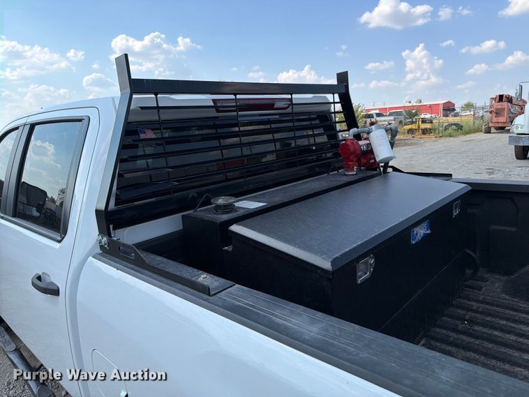 image for item FI0406 2024 Chevrolet Silverado 2500HD Crew Cab pickup truck