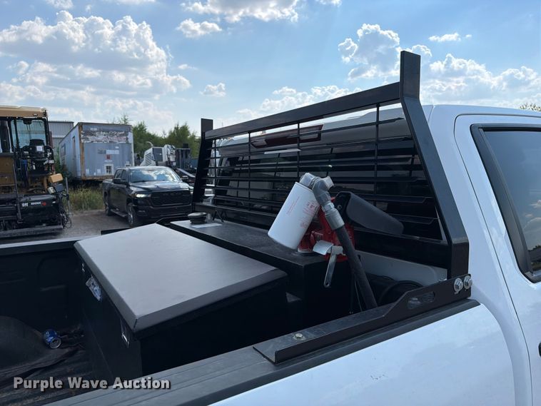 image for item FI0406 2024 Chevrolet Silverado 2500HD Crew Cab pickup truck