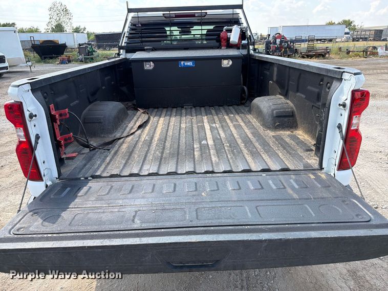 image for item FI0406 2024 Chevrolet Silverado 2500HD Crew Cab pickup truck