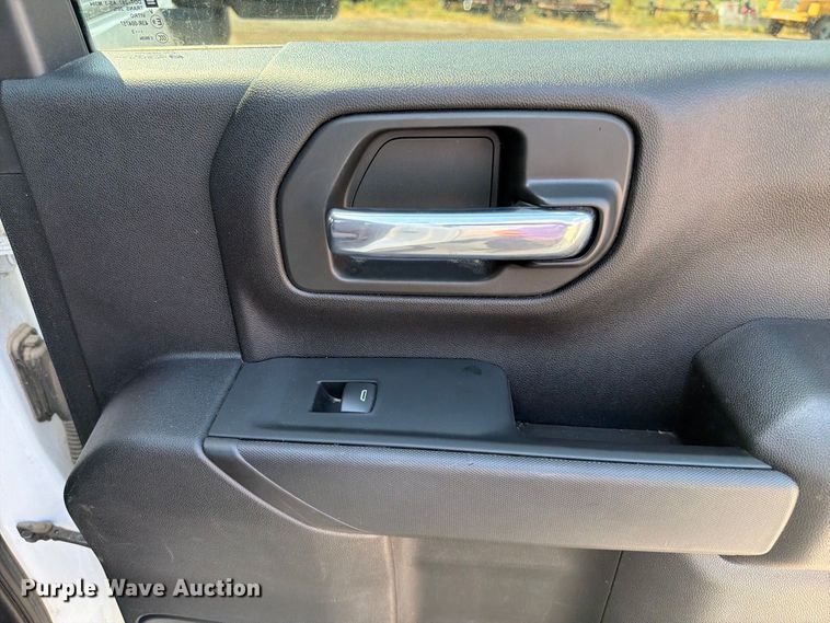 image for item FI0406 2024 Chevrolet Silverado 2500HD Crew Cab pickup truck