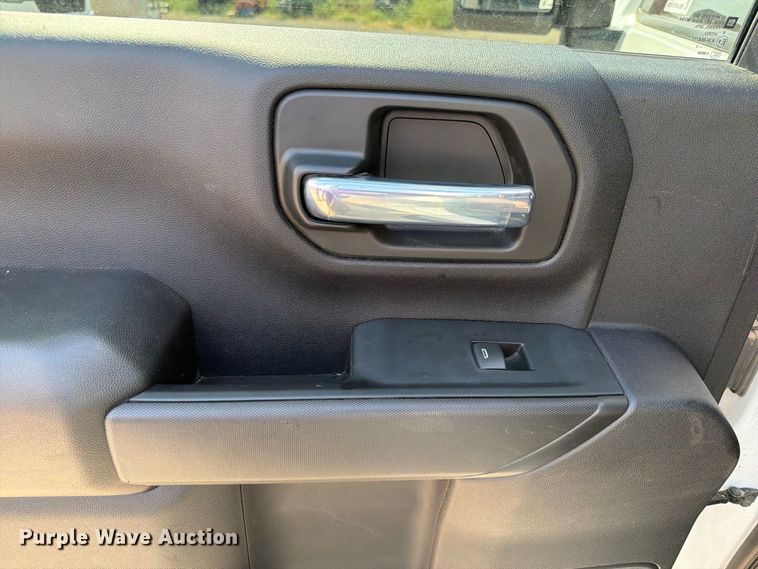 image for item FI0406 2024 Chevrolet Silverado 2500HD Crew Cab pickup truck