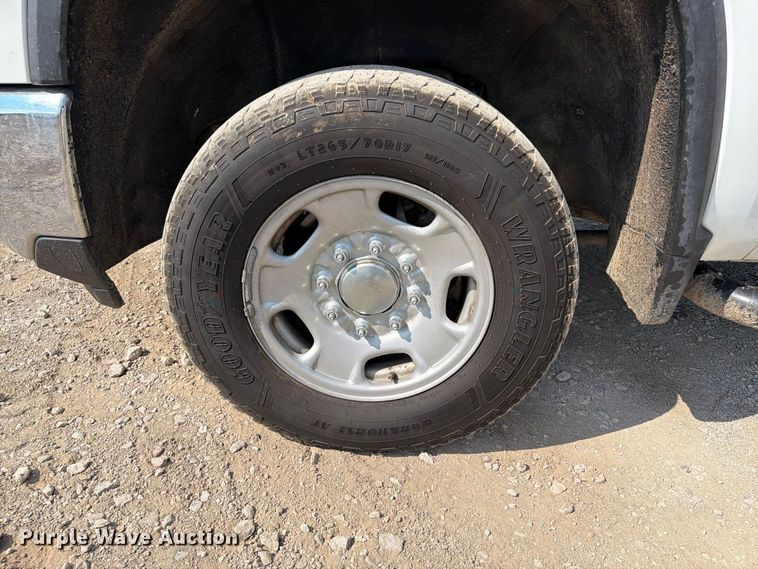 image for item FI0406 2024 Chevrolet Silverado 2500HD Crew Cab pickup truck