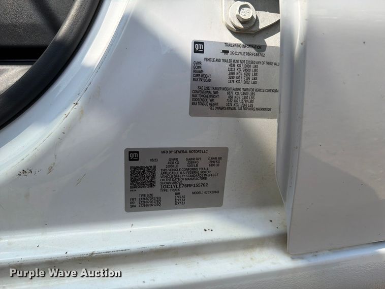 image for item FI0406 2024 Chevrolet Silverado 2500HD Crew Cab pickup truck