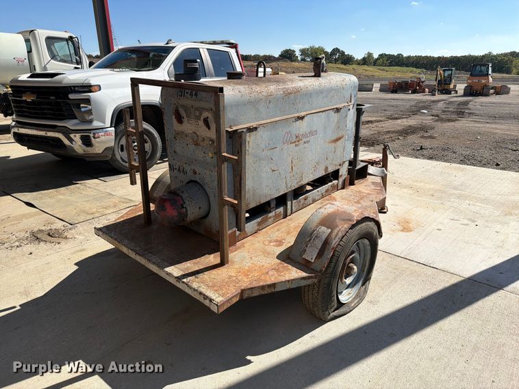 image for item FI0413 Lincoln SA-200 welder