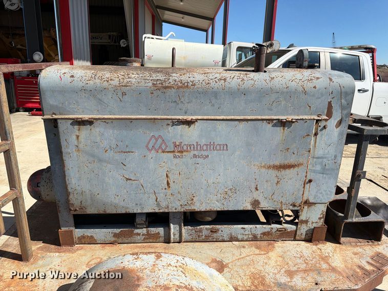 image for item FI0413 Lincoln SA-200 welder
