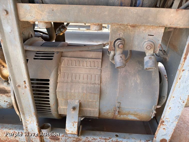 image for item FI0413 Lincoln SA-200 welder