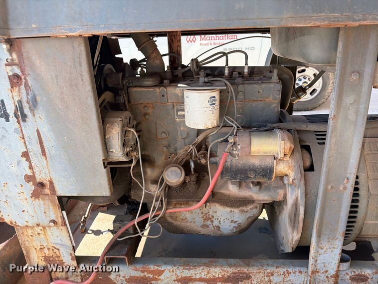 image for item FI0413 Lincoln SA-200 welder