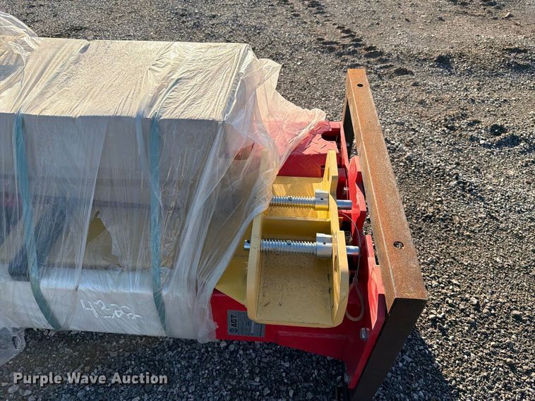 image for item FI0415 2025 AGT ATK-B1000 automotive lift