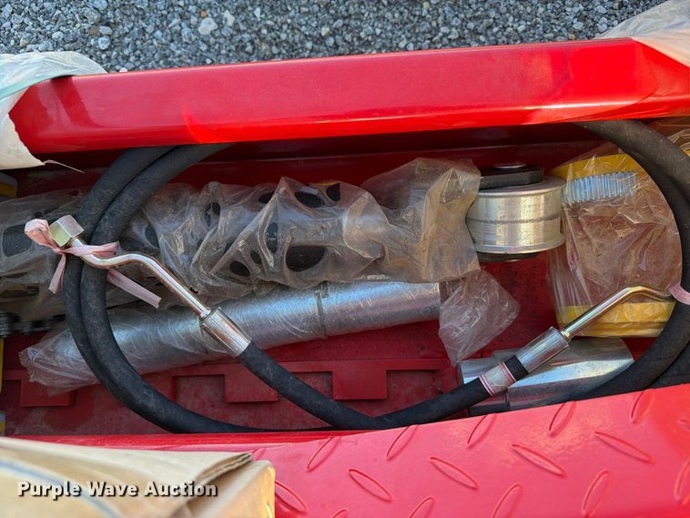 image for item FI0415 2025 AGT ATK-B1000 automotive lift