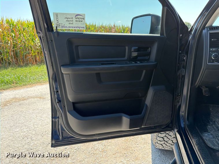 image for item FK3392 2017 RAM 2500 Crew Cab pickup truck